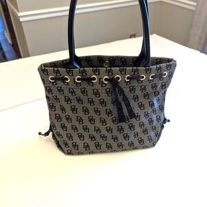 Dooney & Bourke Dillen Y2K Designer Tote Bag
